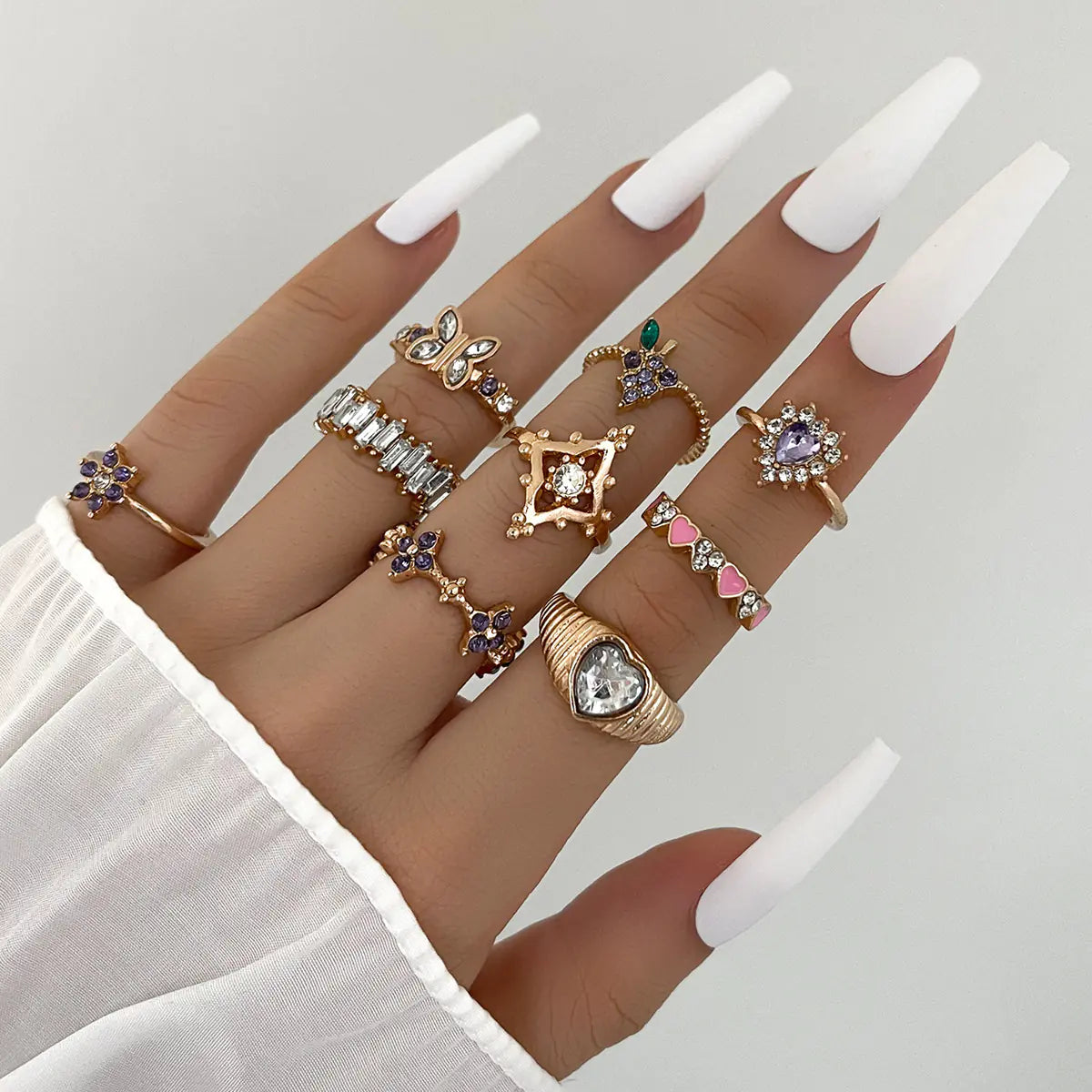 Lila Diamant Traubenblume Geometrisches Ringdesign
